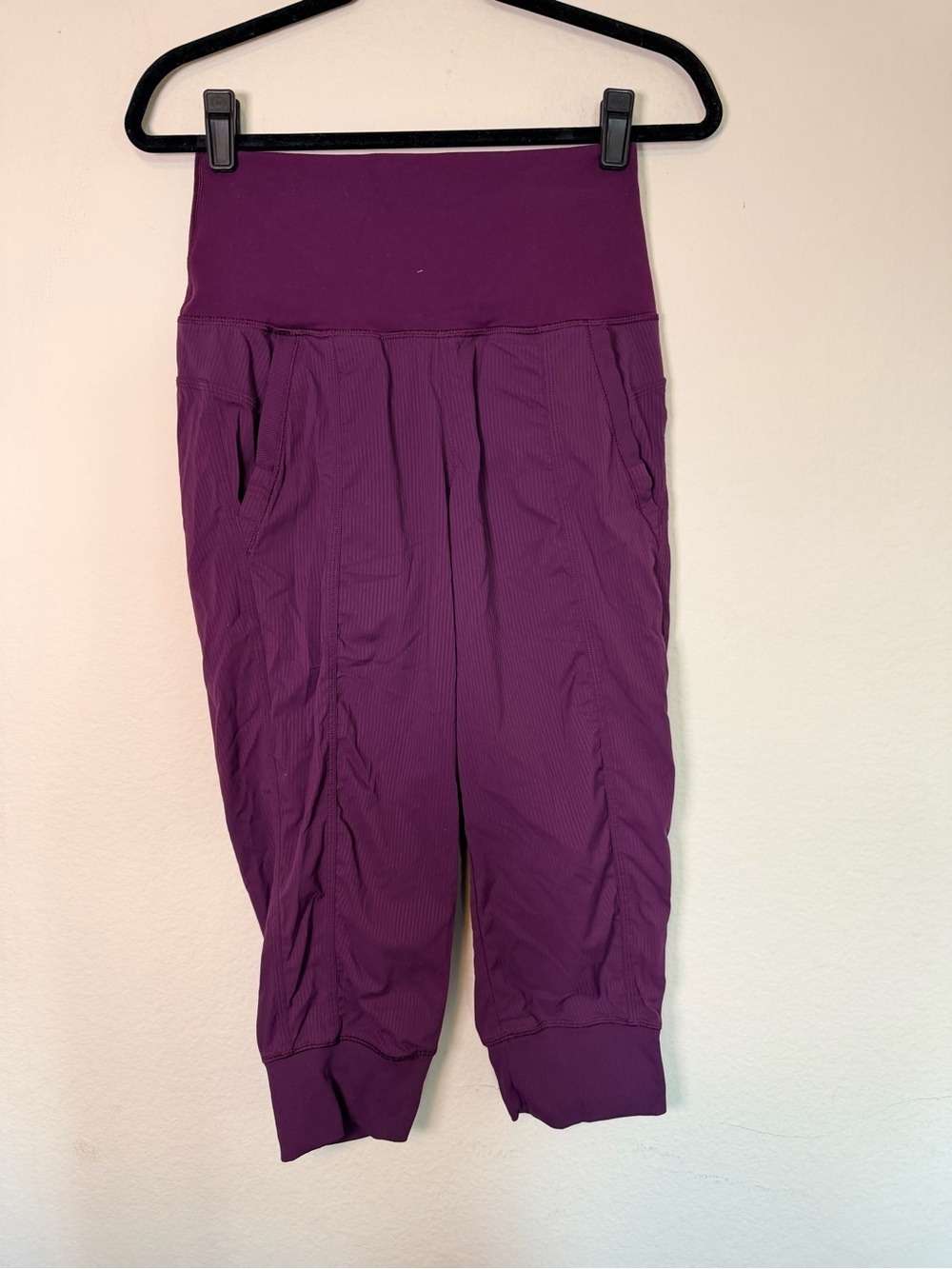 lululemon Studio Crop II Pants Size 6 Maroon Unlined Jogger - Picture 7 of 11